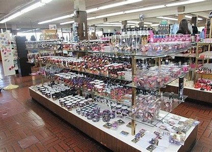 Worlds Largest Gift Shop image 3