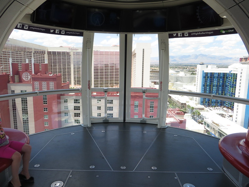 High Roller & Linq Promenade image 6