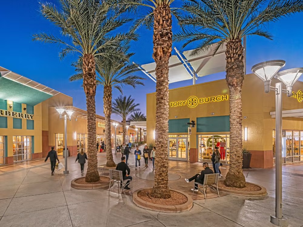 Premium Outlets North