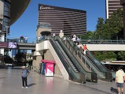 Fashion Show Mall image 5