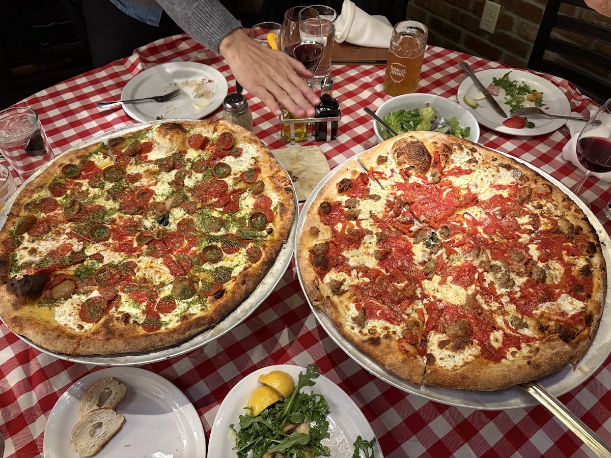 Grimaldi's Pizzeria image 3