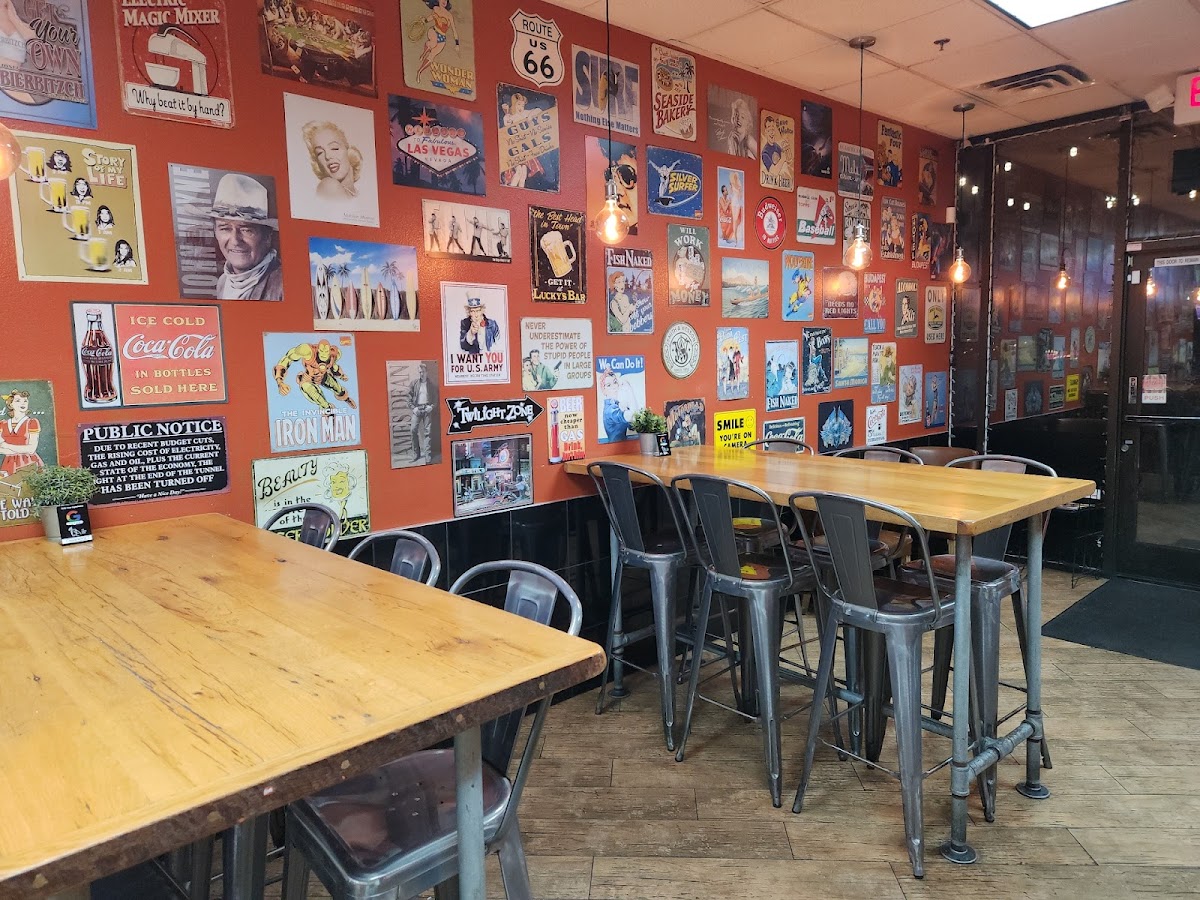 Joe's New York Pizza Paradise Road image 4